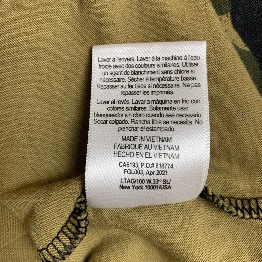 Carhartt‎ T-Shirt Boys S (8-10) Green Cotton Camo Graphic Logo Long Sleeve